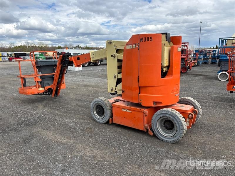 JLG E300 AJP 2WD Electric Articulating Boom Lift Колінчаті підйомники