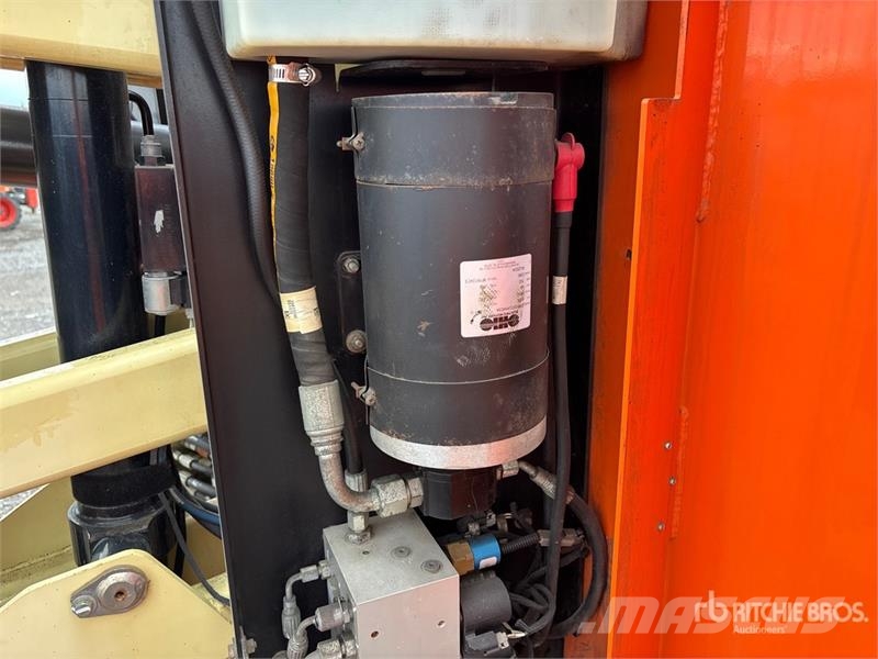 JLG E300 AJP 2WD Electric Articulating Boom Lift Колінчаті підйомники