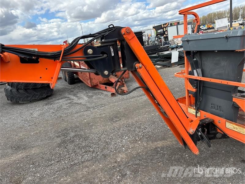JLG E300 AJP 2WD Electric Articulating Boom Lift Колінчаті підйомники
