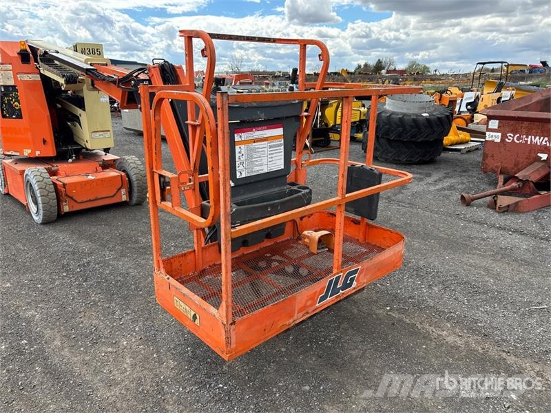 JLG E300 AJP 2WD Electric Articulating Boom Lift Колінчаті підйомники