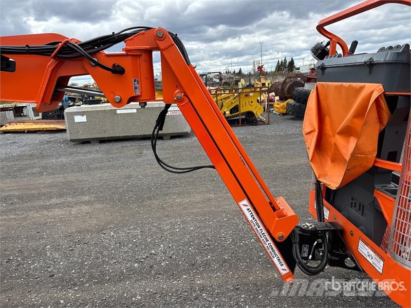 JLG E300 AJP 2WD Electric Articulating Boom Lift Колінчаті підйомники