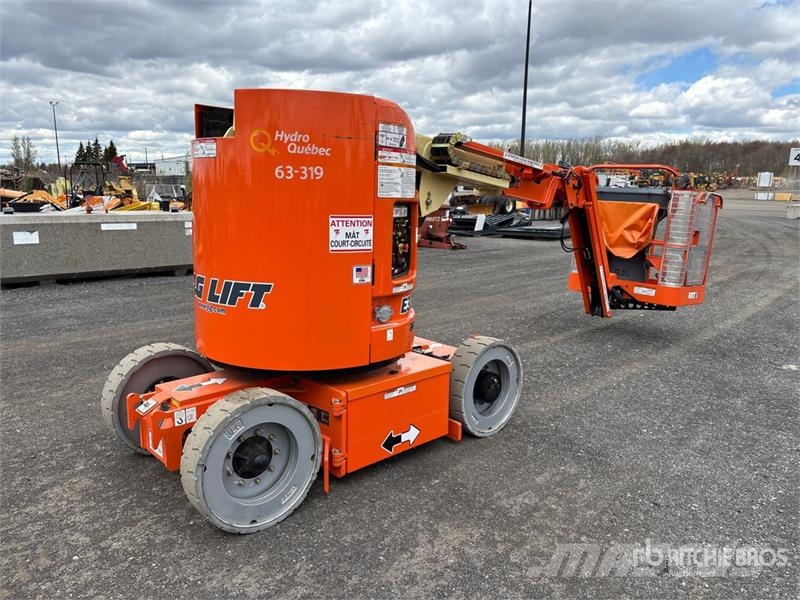 JLG E300 AJP 2WD Electric Articulating Boom Lift Колінчаті підйомники