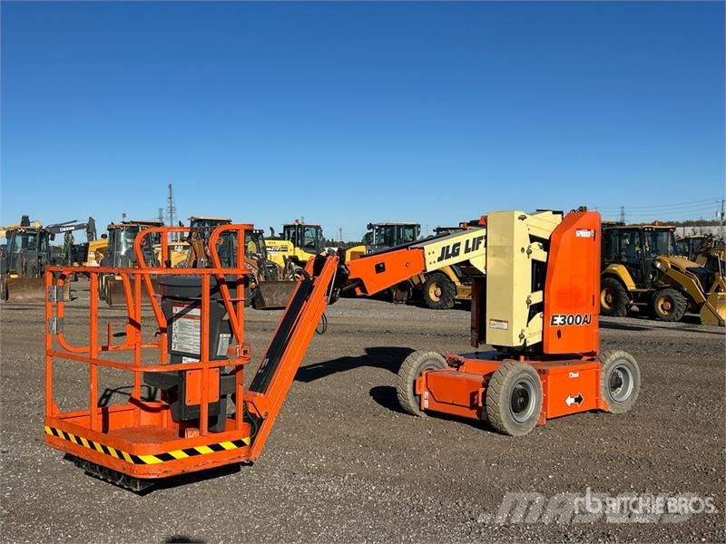JLG E300AJ 2WD Electric Articulating Boom Lift Plataforma de trabajo articulada