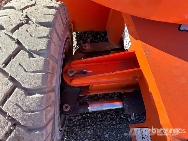 JLG E300AJ 2WD Electric Articulating Boom Lift Plataforma de trabajo articulada