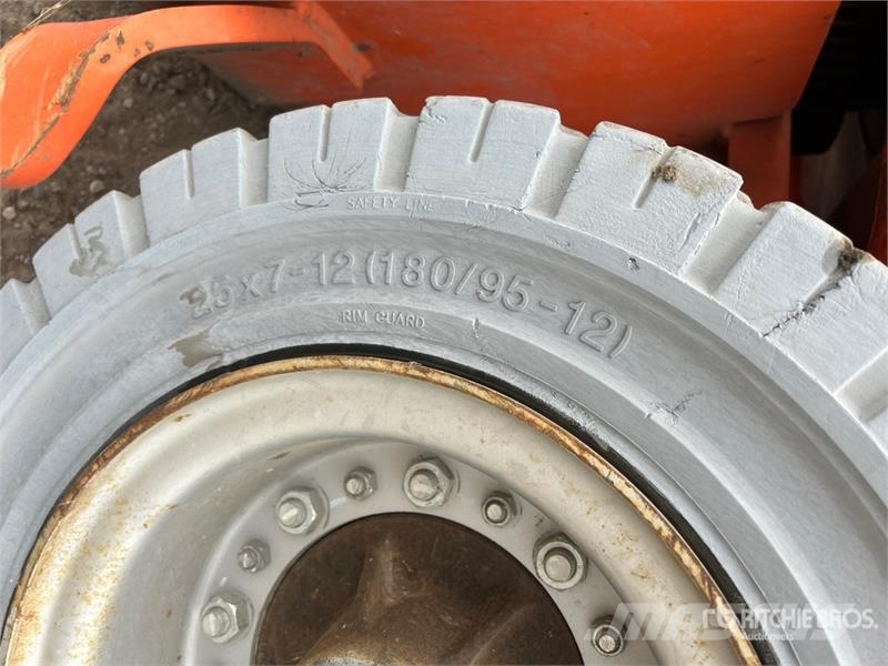 JLG E300AJP Electric Articulating Boom Lift Iseliikuvad poomtõstukid