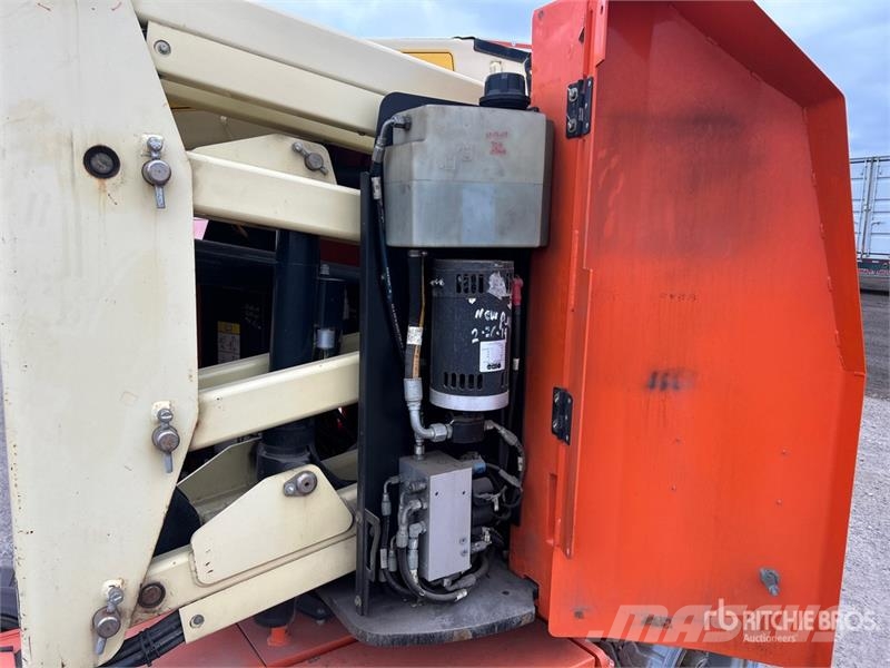 JLG E300AJP Electric Articulating Boom Lift Iseliikuvad poomtõstukid