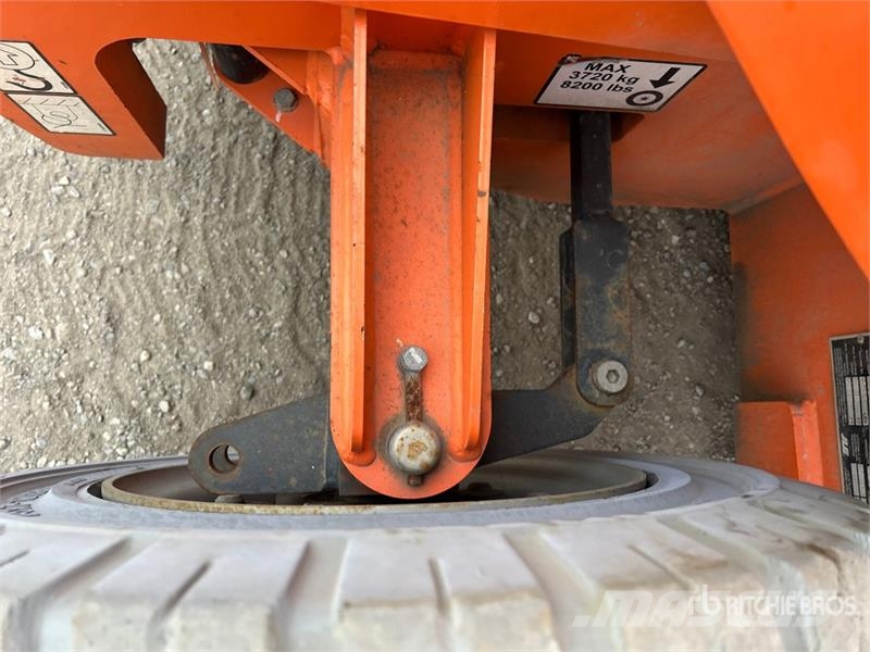 JLG E300AJP Electric Articulating Boom Lift Iseliikuvad poomtõstukid
