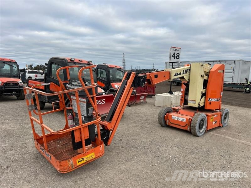 JLG E300AJP Electric Articulating Boom Lift Iseliikuvad poomtõstukid