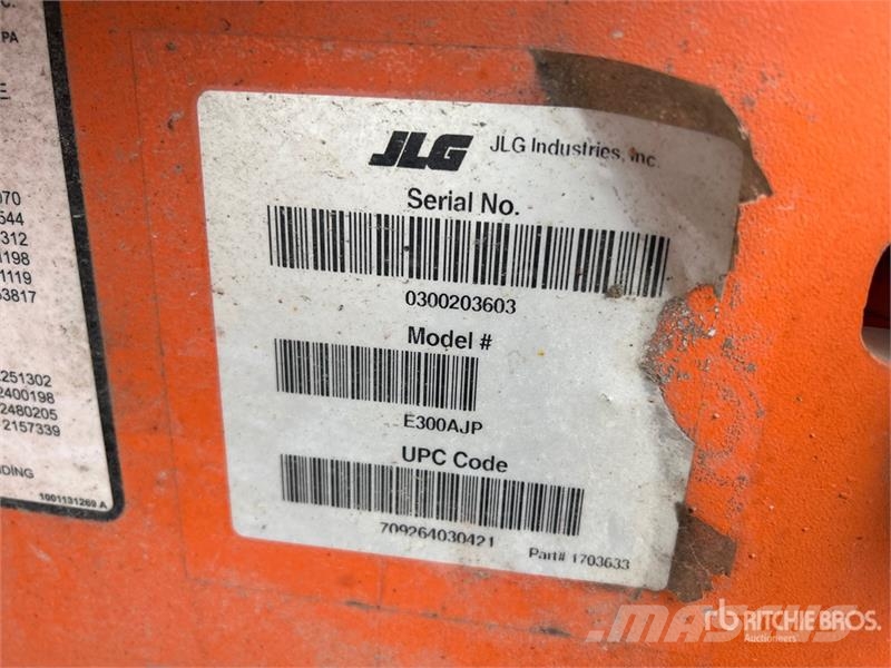 JLG E300AJP Electric Articulating Boom Lift Iseliikuvad poomtõstukid