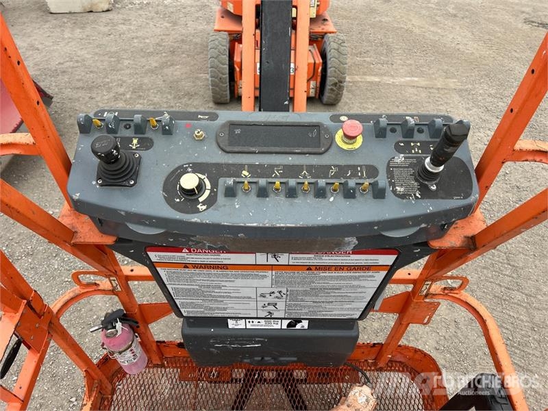 JLG E300AJP Electric Articulating Boom Lift Iseliikuvad poomtõstukid