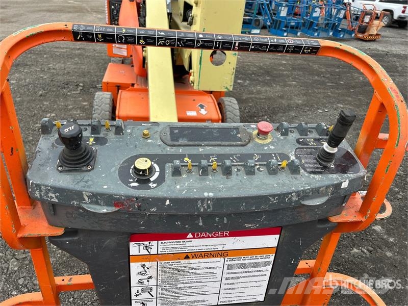 JLG E400AN 2WD Electric Articulating Boom Lift رافعات سلة مفصلية