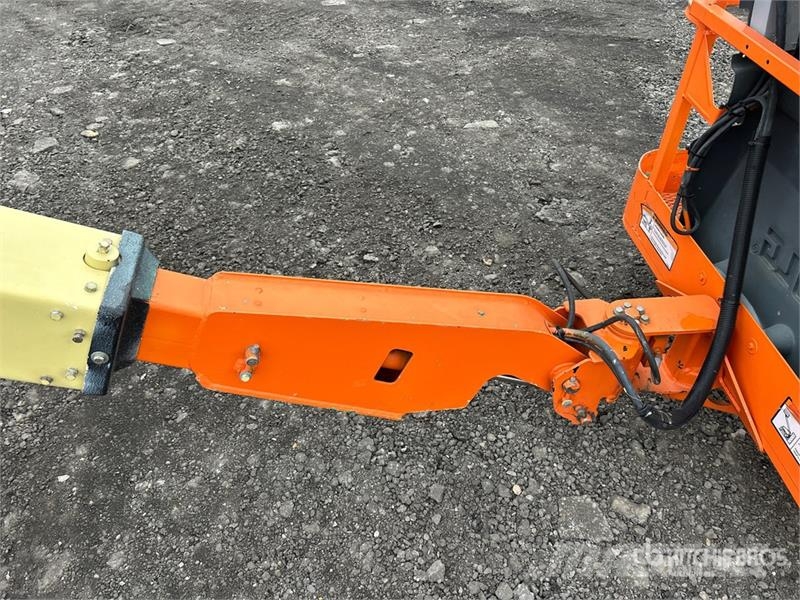 JLG E400AN 2WD Electric Articulating Boom Lift رافعات سلة مفصلية