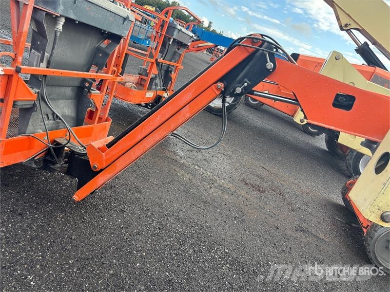 JLG E450AJ 2WD Electric Articulating Boom Lift Kĺbové plošiny