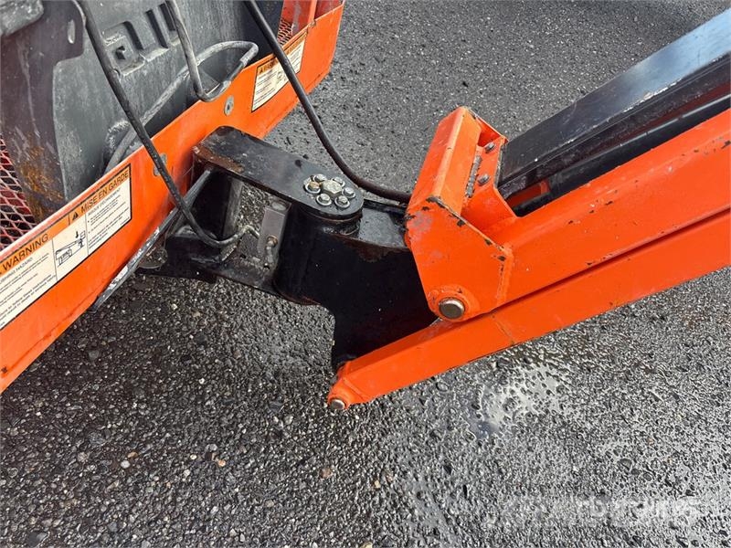 JLG E450AJ 2WD Electric Articulating Boom Lift Kĺbové plošiny
