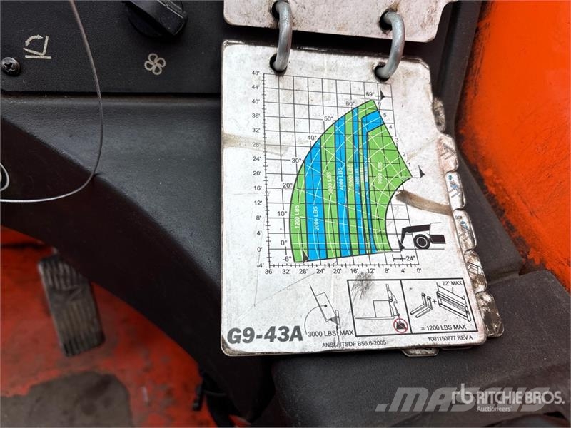 JLG G9-43A テレスコーピックハンドラー