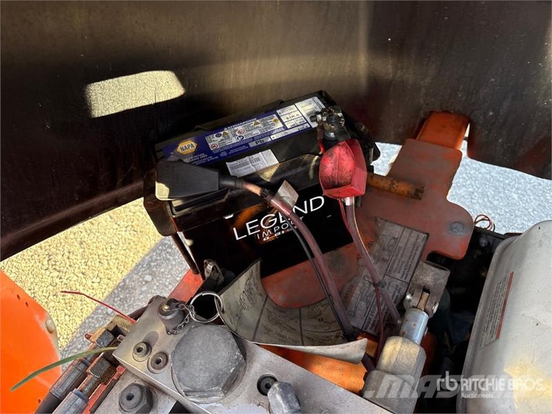 JLG T-350 Towable Lift Anhänger-Arbeitsbühnen