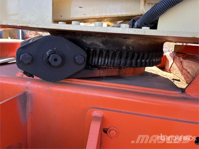 JLG T500J Towable Lift Pacēlājplatformas - piekabes