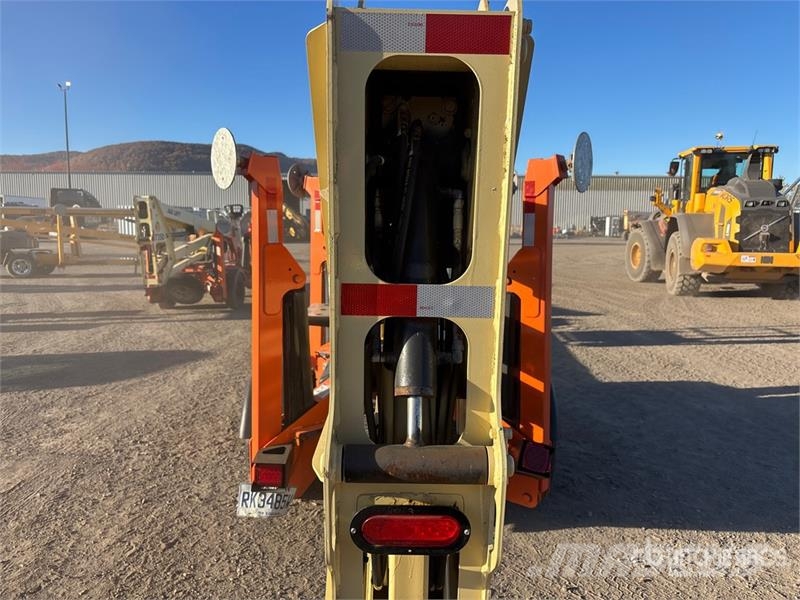 JLG T500J Towable Lift Pacēlājplatformas - piekabes