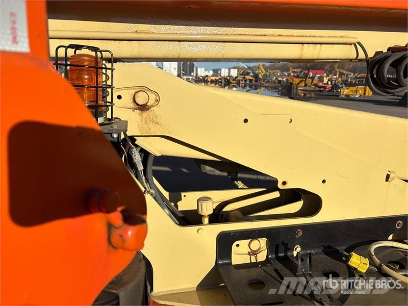 JLG T500J Towable Lift Pacēlājplatformas - piekabes