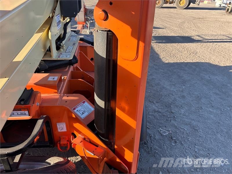 JLG T500J Towable Lift Pacēlājplatformas - piekabes