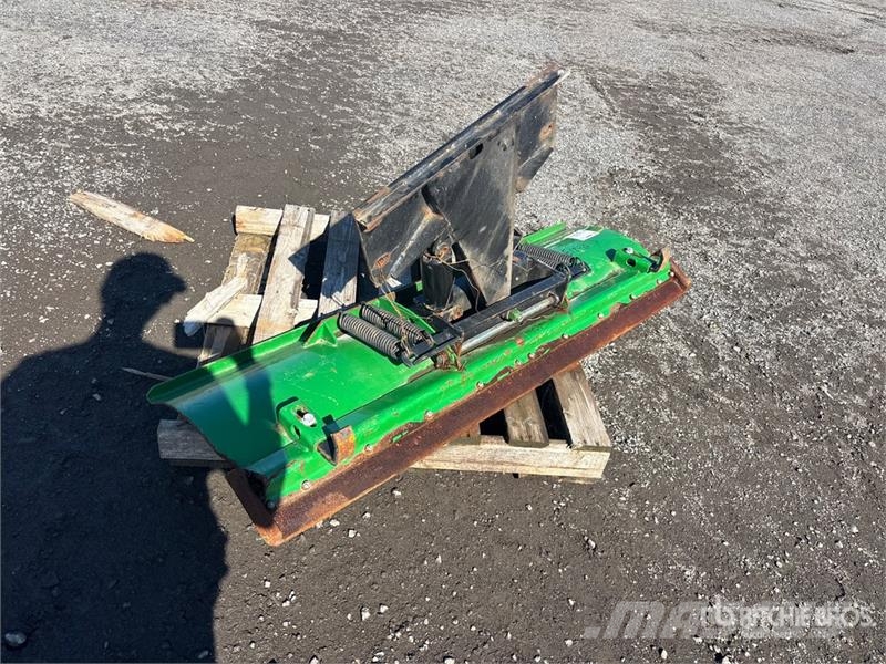 John Deere 0 ft 60 in Snow Plow Snow blades and plows
