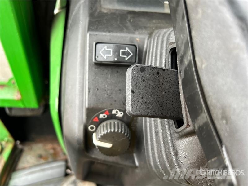 John Deere 1025R Kompakttraktorer