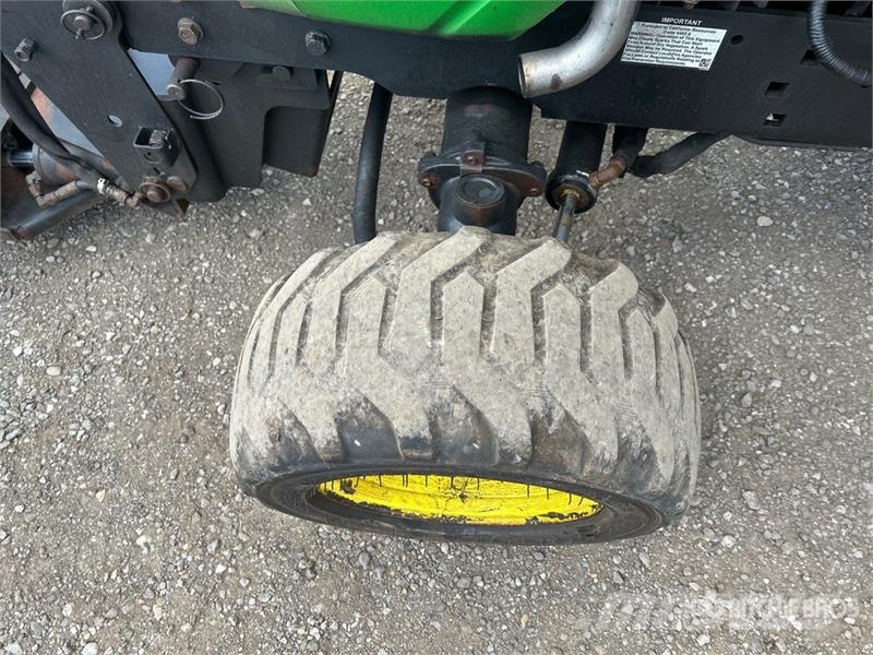 John Deere 1025R Kompakttraktorer