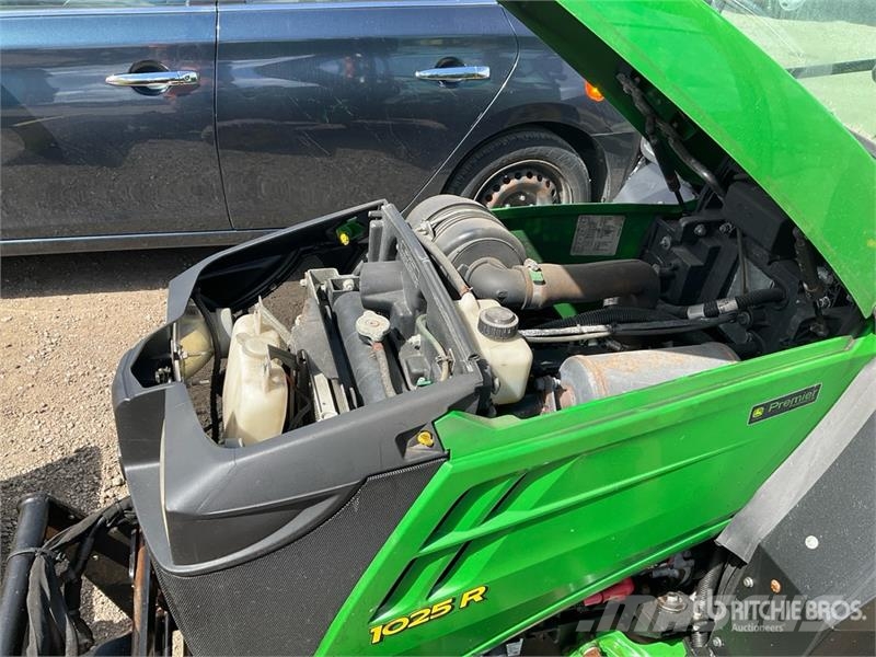 John Deere 1025R Kompakttraktorer