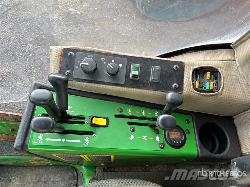 John Deere 1585 Sidewalk Plow Kiti naudoti statybos komponentai