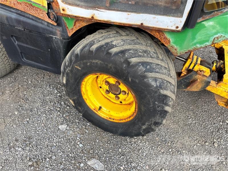 John Deere 1585 Sidewalk Plow Kiti naudoti statybos komponentai