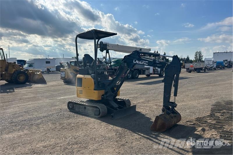 John Deere 17G ミニ油圧ショベル 7t以下（ミニユンボ・ミニディガー）