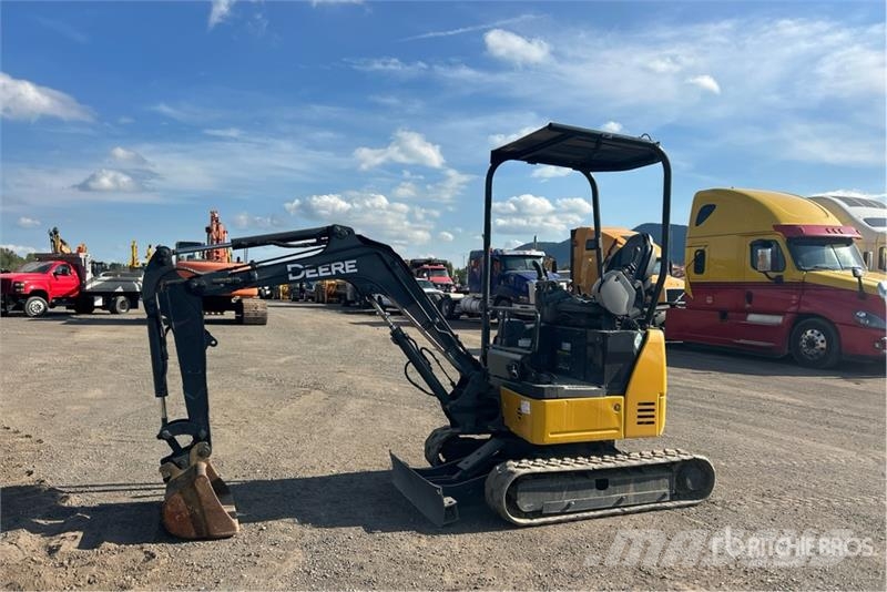 John Deere 17G ミニ油圧ショベル 7t以下（ミニユンボ・ミニディガー）