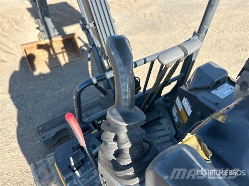 John Deere 17G ミニ油圧ショベル 7t以下（ミニユンボ・ミニディガー）