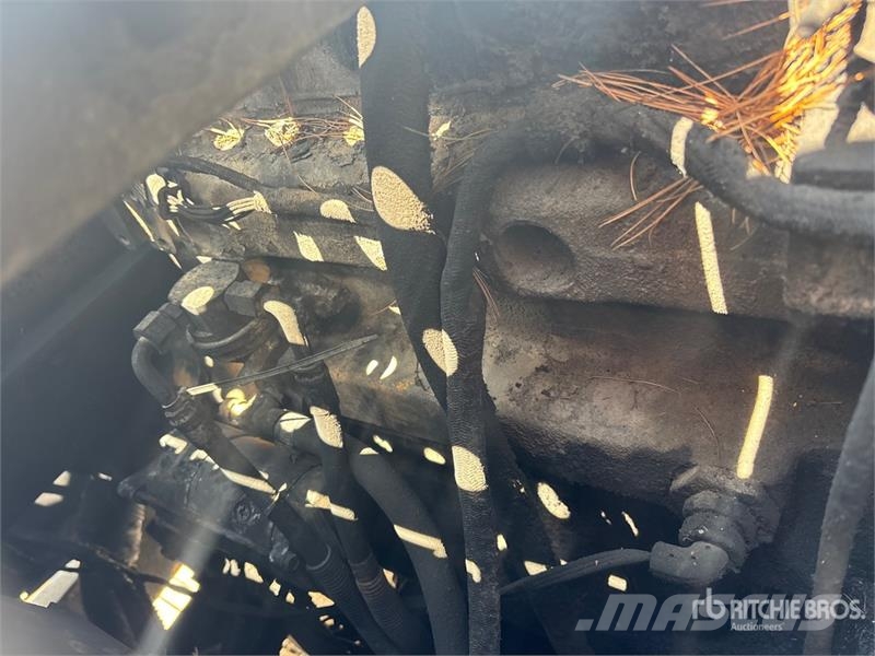 John Deere 200D LC Bageri guseničari