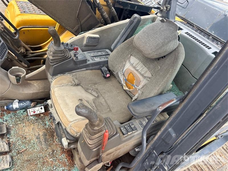 John Deere 200D LC Bageri guseničari