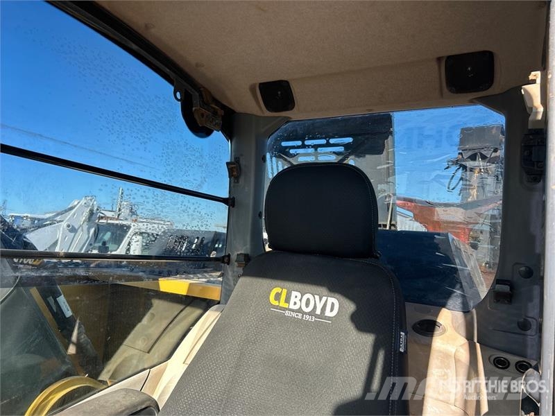 John Deere 210G LC Tracked Excavator Raupenbagger