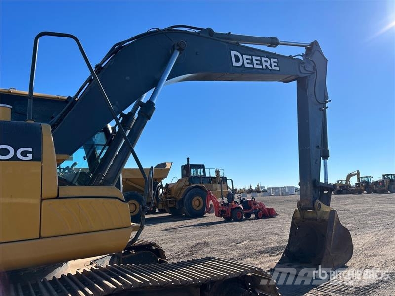 John Deere 210G LC Tracked Excavator Raupenbagger