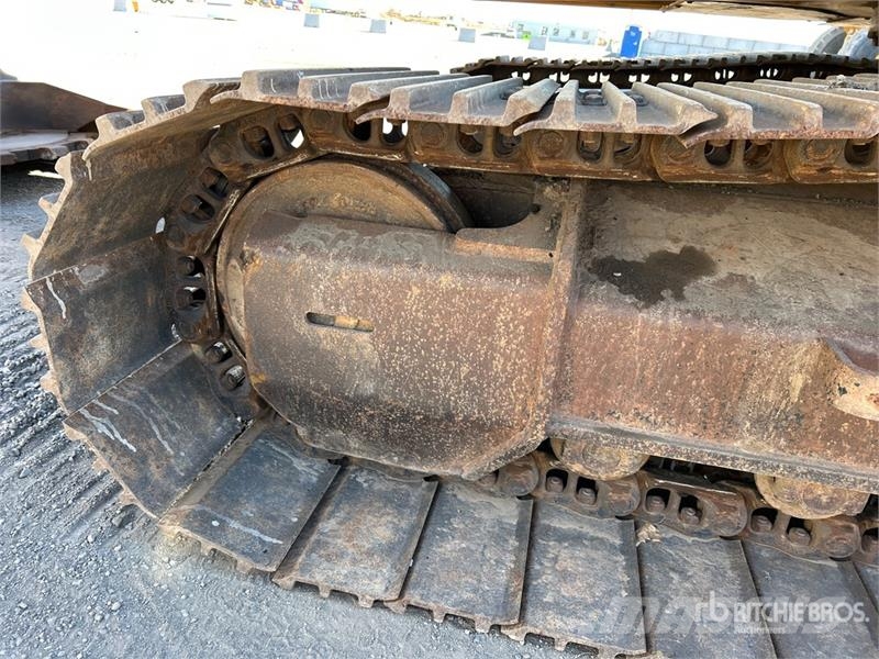 John Deere 210G LC Tracked Excavator Raupenbagger