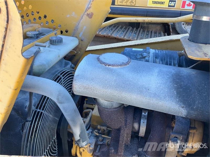 John Deere 210LE Iekrāvēji uz riteņiem