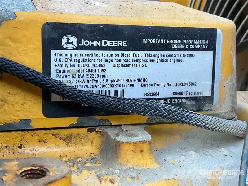 John Deere 210LE Iekrāvēji uz riteņiem