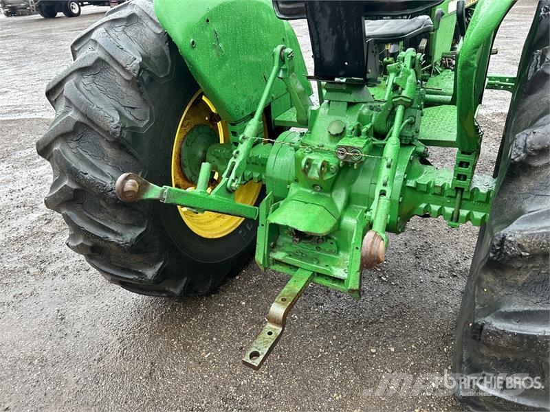 John Deere 2130 2WD Tractor Traktoren