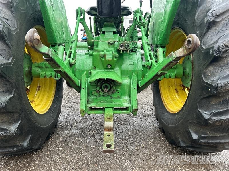 John Deere 2130 2WD Tractor Traktoren