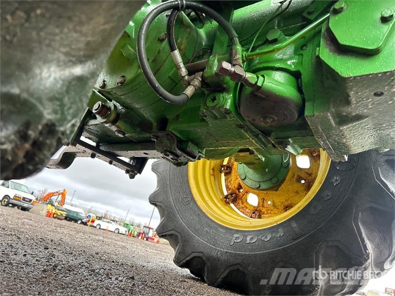 John Deere 2130 2WD Tractor Traktoren