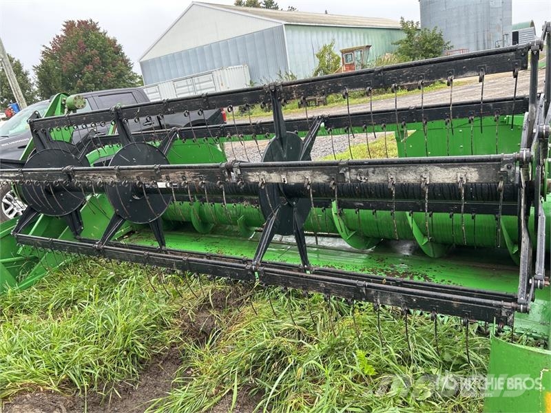 John Deere 213F 13 ft Rigid Combine Header Skärbord