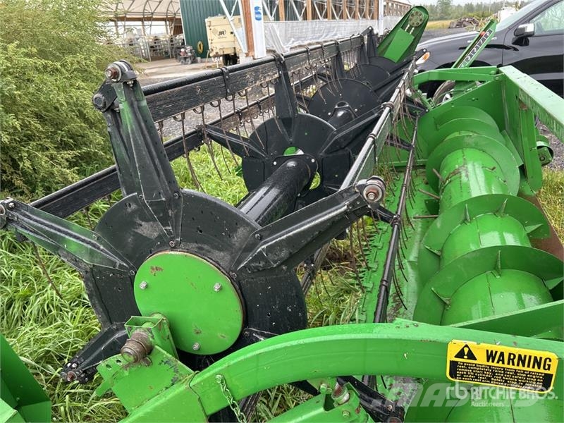 John Deere 213F 13 ft Rigid Combine Header Skärbord