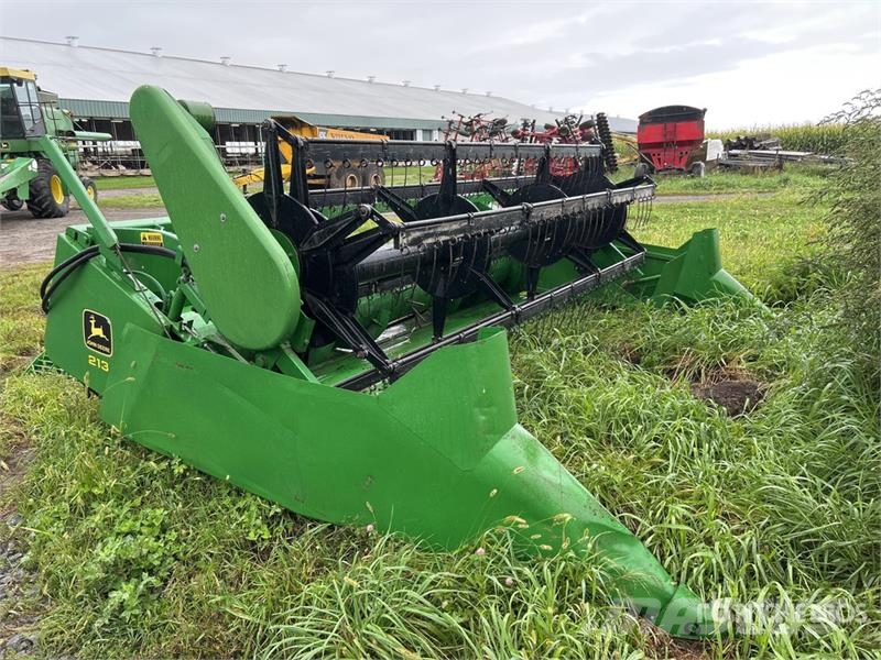 John Deere 213F 13 ft Rigid Combine Header Skärbord