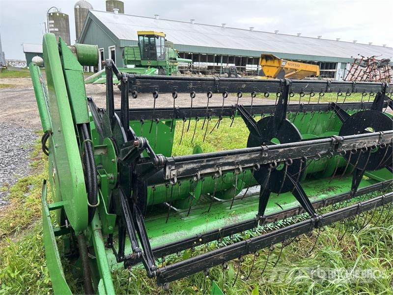 John Deere 213F 13 ft Rigid Combine Header Skärbord