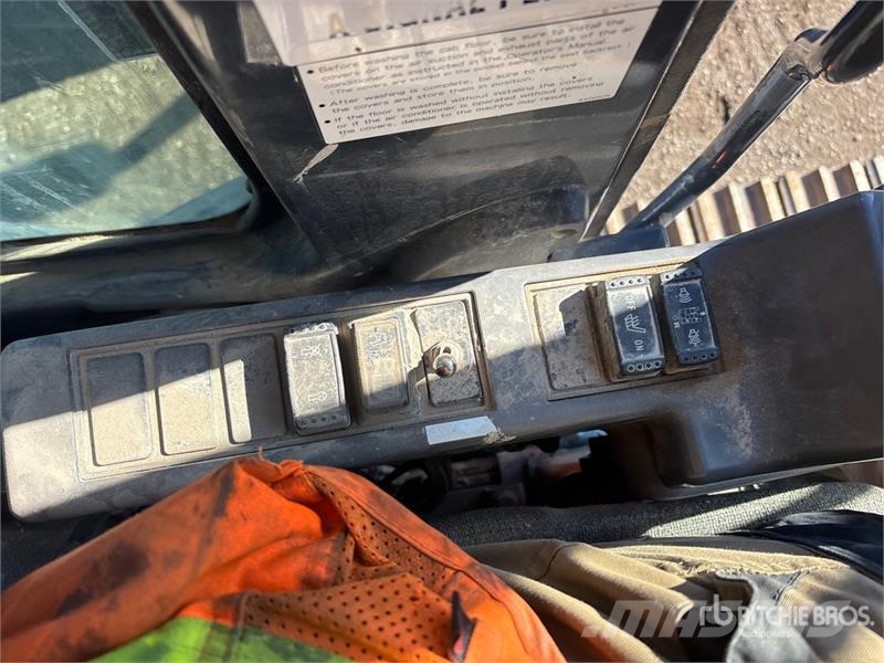 John Deere 225D LC Tracked Excavator Escavadoras de rastos