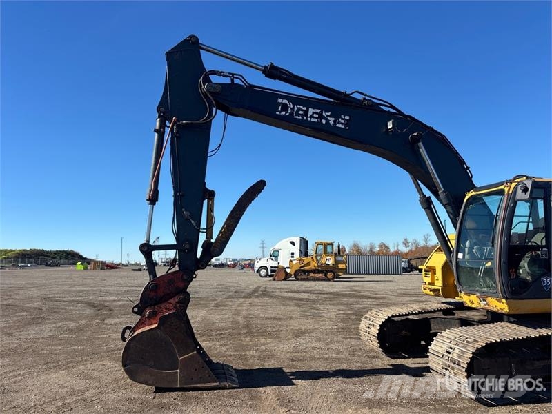 John Deere 225D LC Tracked Excavator Escavadoras de rastos