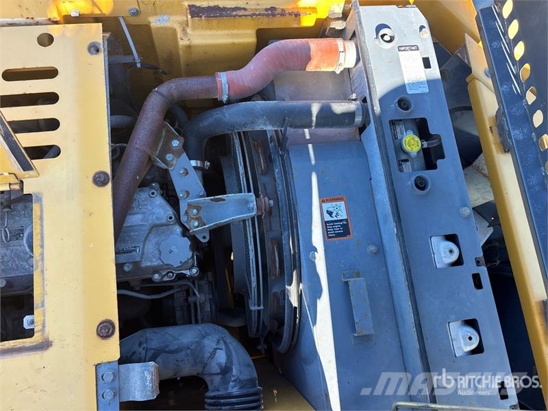John Deere 225D LC Tracked Excavator Escavadoras de rastos